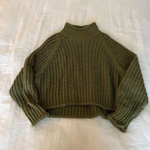 Cropped knit turtle neck sweater